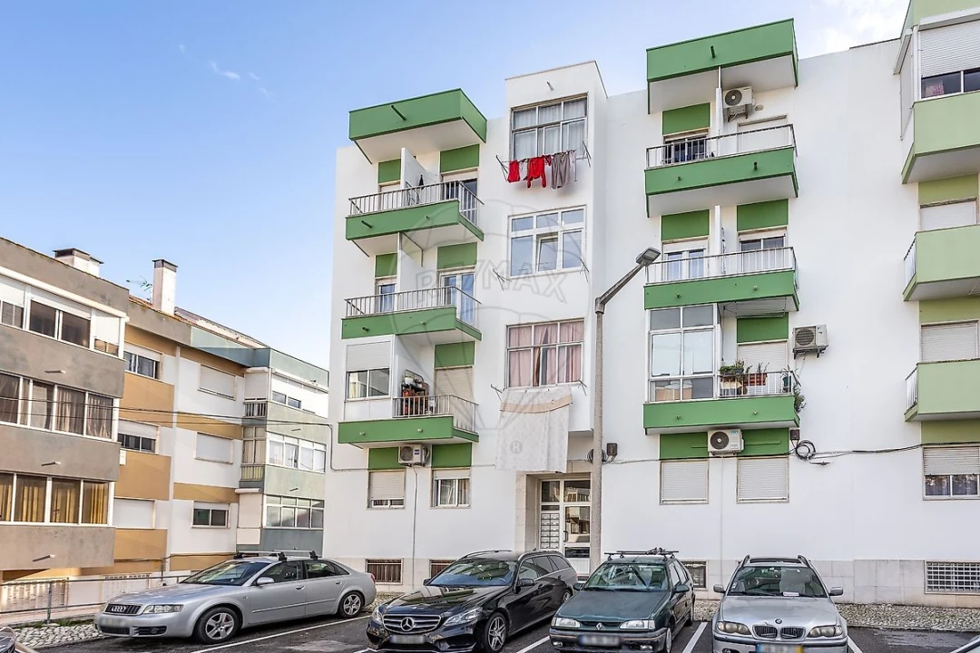 Apartamento T1 para Venda em Póvoa de Santa Iria e Forte da Casa Foto 17