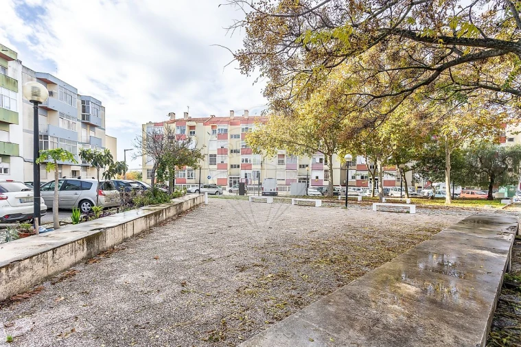 Apartamento T1 para Venda em Póvoa de Santa Iria e Forte da Casa Foto 19