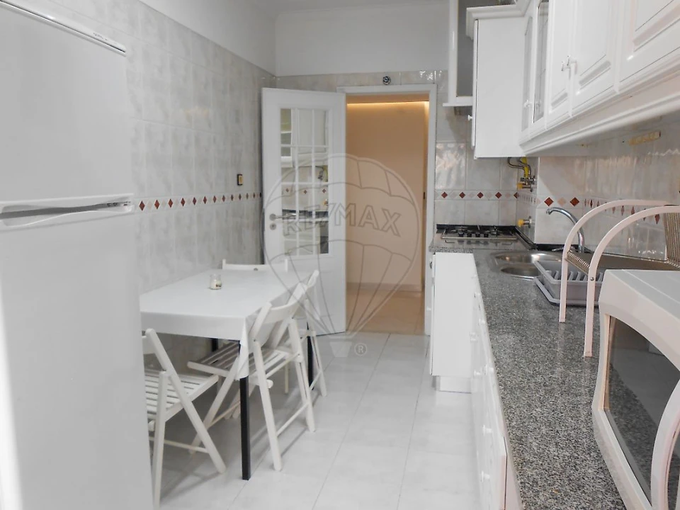 Apartamento T2 para Arrendamento em Cacém e São Marcos Foto 4