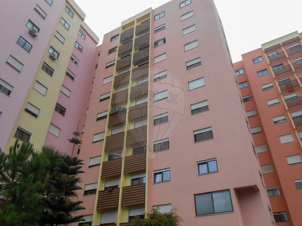 Apartamento T2 para Arrendamento em Cacém e São Marcos Foto 20