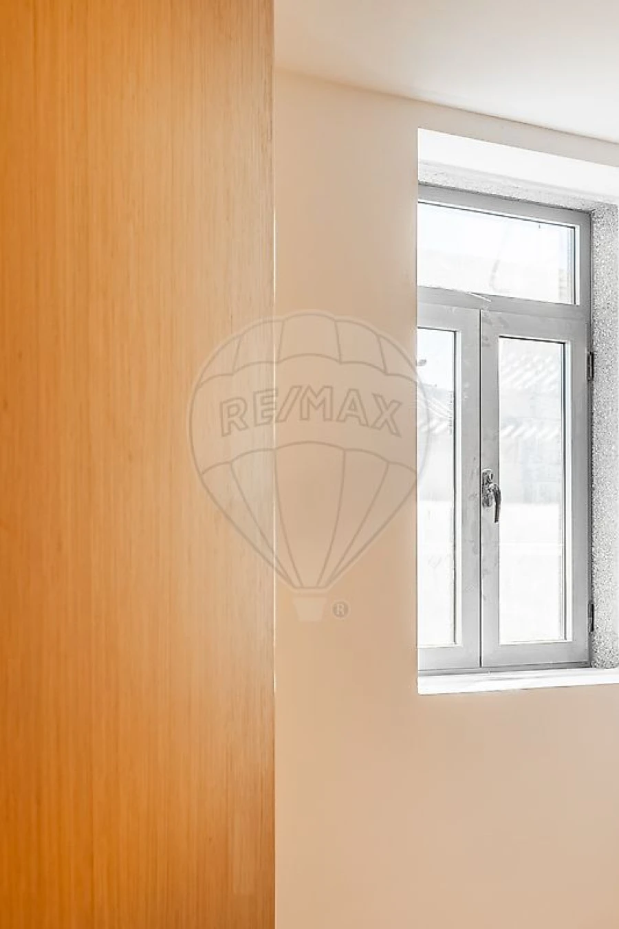 Moradia T2 para Venda em Oliveira do Douro Foto 14