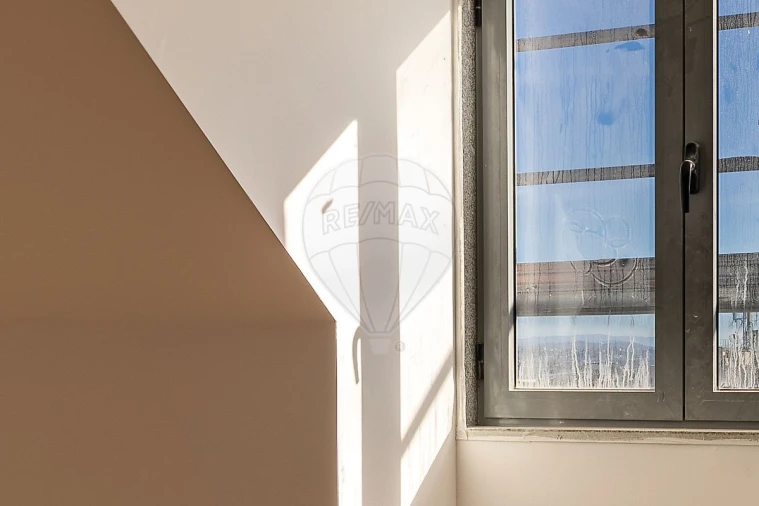 Moradia T2 para Venda em Oliveira do Douro Foto 19