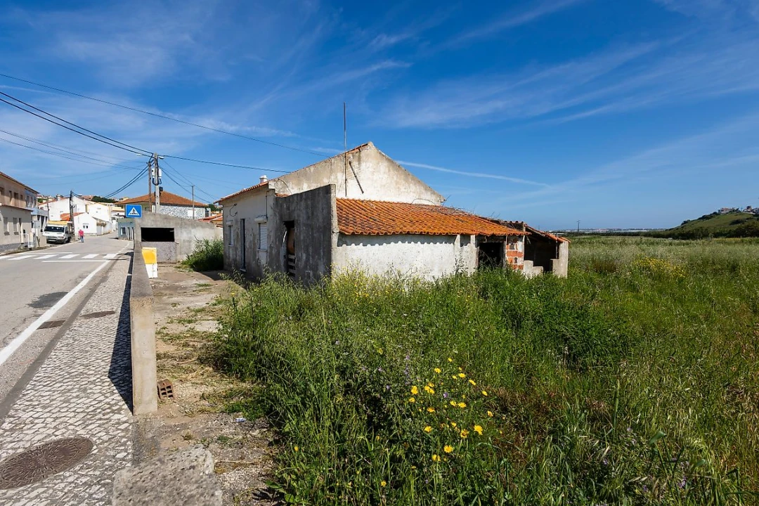 Moradia T2 para Venda em São Pedro da Cadeira Foto 16