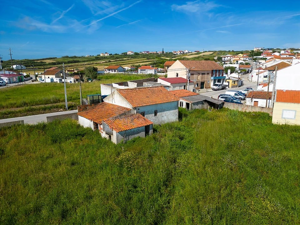 Moradia T2 para Venda em São Pedro da Cadeira Foto 11