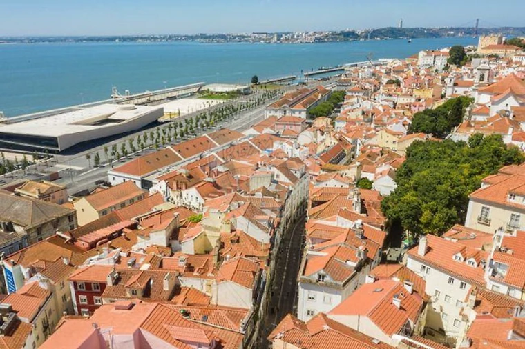 Negócio para Venda em Santa Maria Maior Foto 2