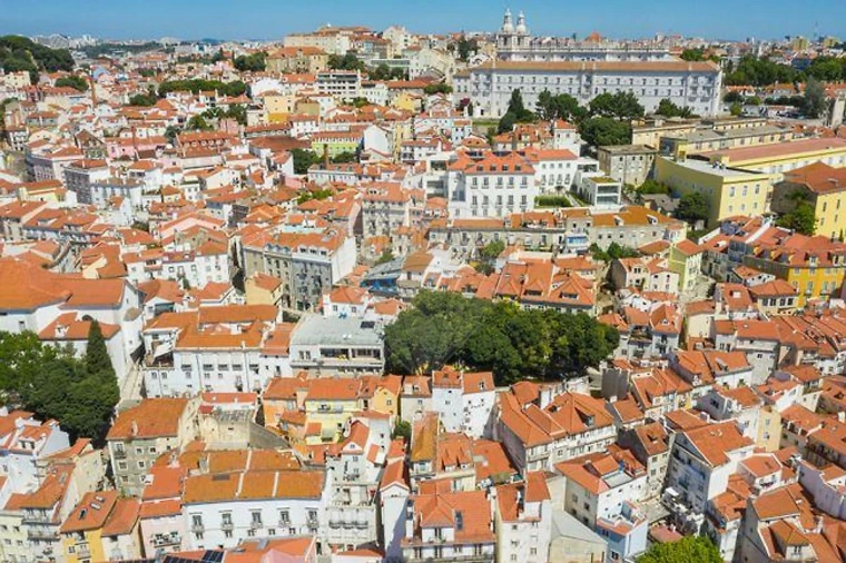 Negócio para Venda em Santa Maria Maior Foto 9