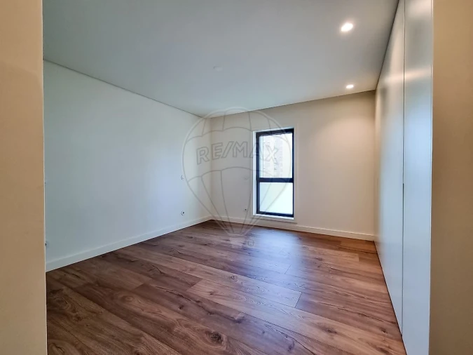 Apartamento T1 para Arrendamento em Moscavide e Portela Foto 17