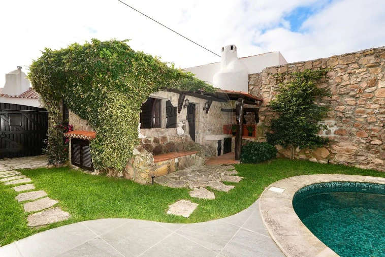 Moradia T3 para Venda em Colares Foto 4