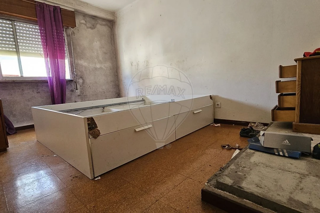 Apartamento T2 para Venda em Pontinha e Famões Foto 6