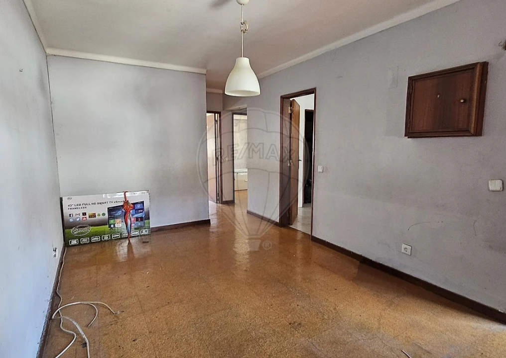 Apartamento T2 para Venda em Pontinha e Famões Foto 12