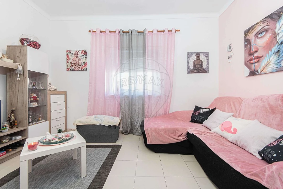 Apartamento T1 para Venda em Alhos Vedros Foto 2