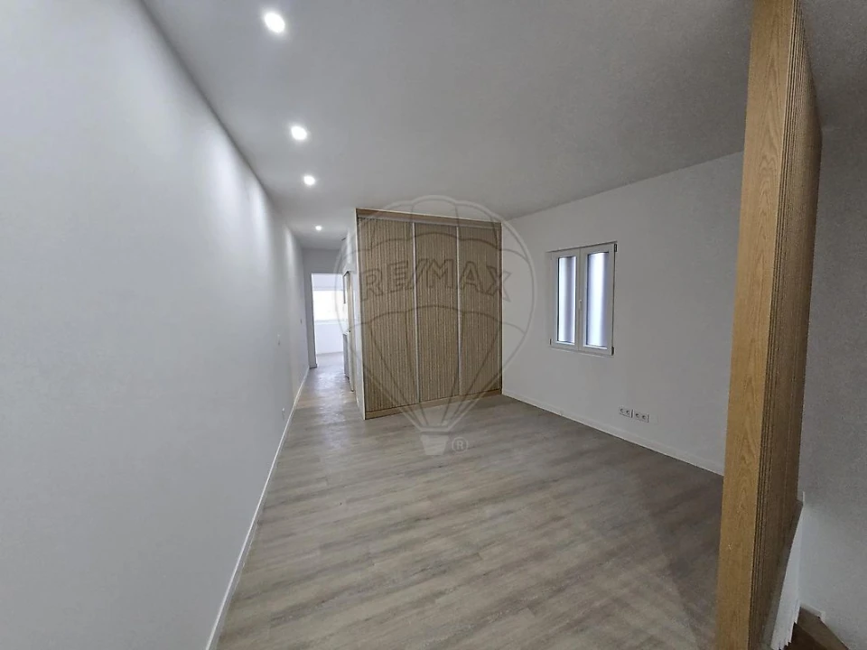 Apartamento T2 para Venda em Pedrouços Foto 15