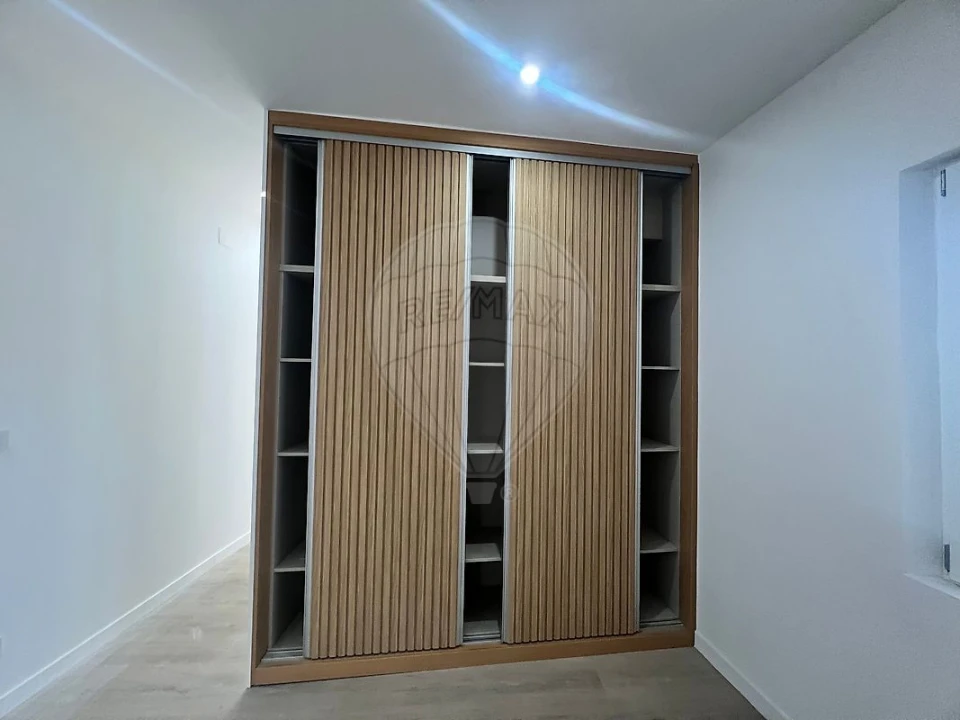 Apartamento T2 para Venda em Pedrouços Foto 20