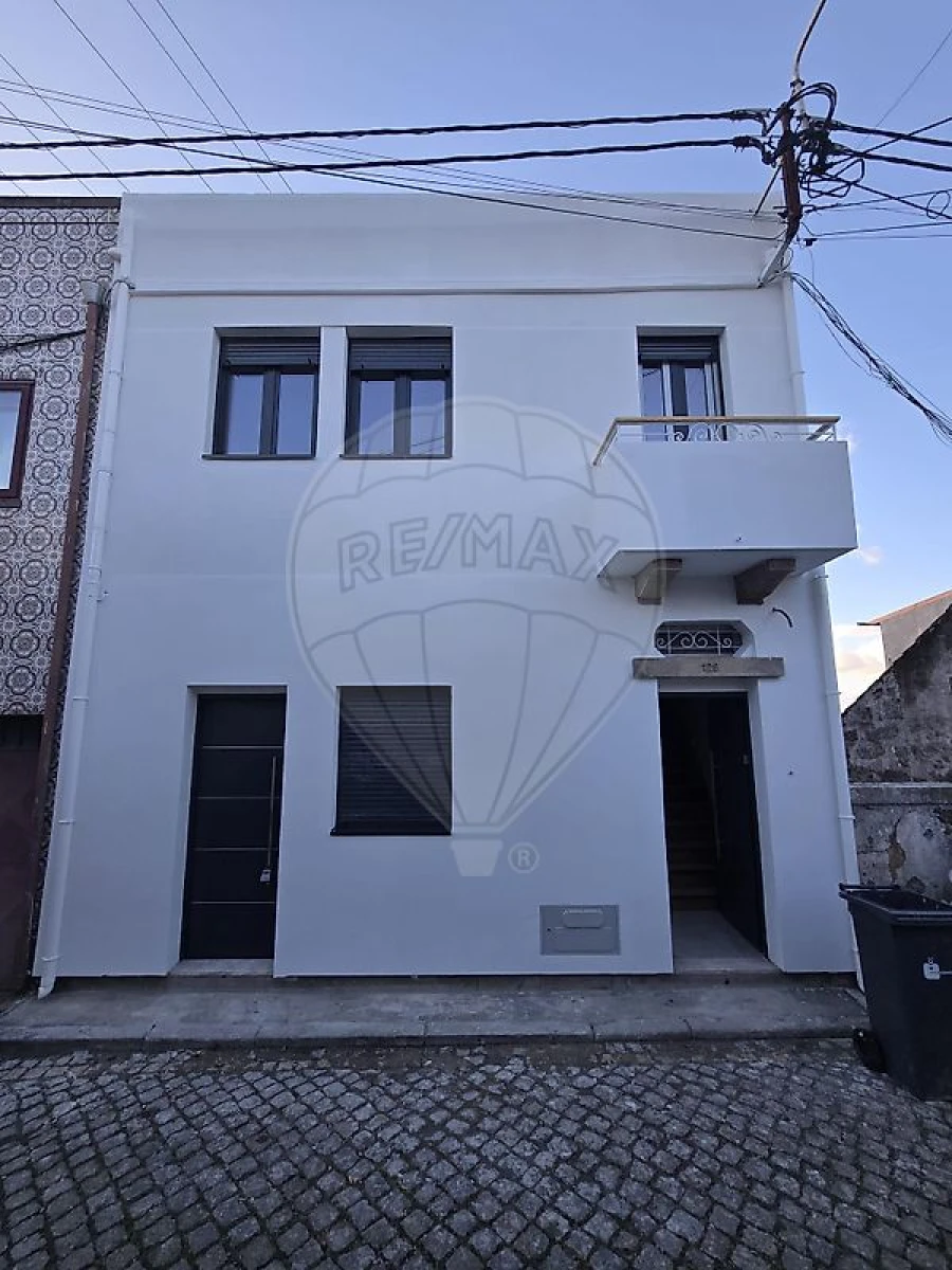 Apartamento T2 para Venda em Pedrouços Foto 1