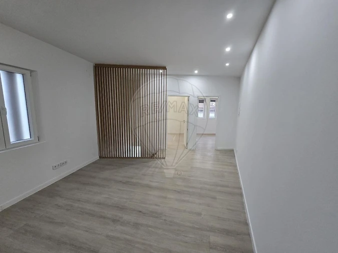 Apartamento T2 para Venda em Pedrouços Foto 8