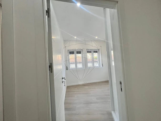 Apartamento T2 para Venda em Pedrouços Foto 19