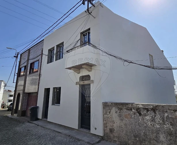 Apartamento T2 para Venda em Pedrouços Foto 2