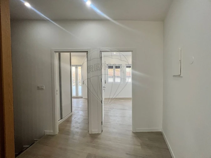 Apartamento T2 para Venda em Pedrouços Foto 18