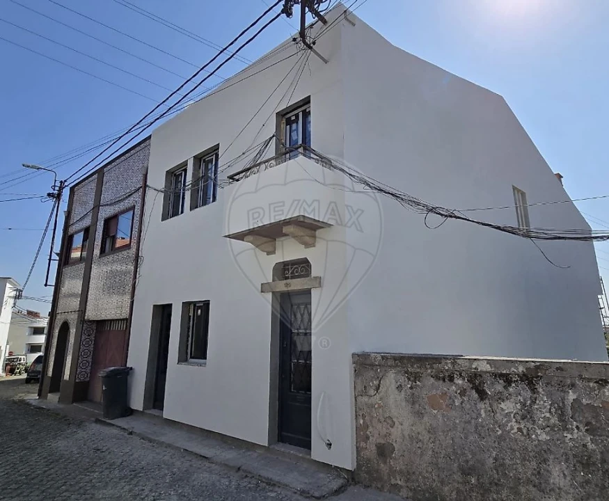 Apartamento T2 para Venda em Pedrouços Foto 2