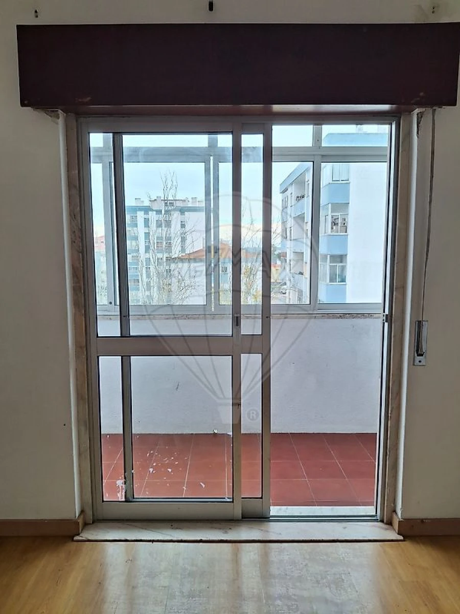 Apartamento T3 para Venda em Seixal, Arrentela e Aldeia de Paio Pires Foto 22