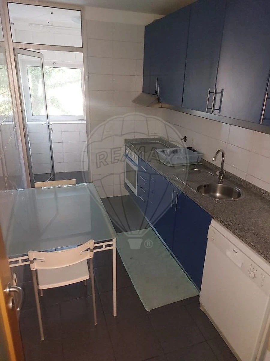 Apartamento T2 para Venda em Custóias, Leça do Balio e Guifões Foto 6