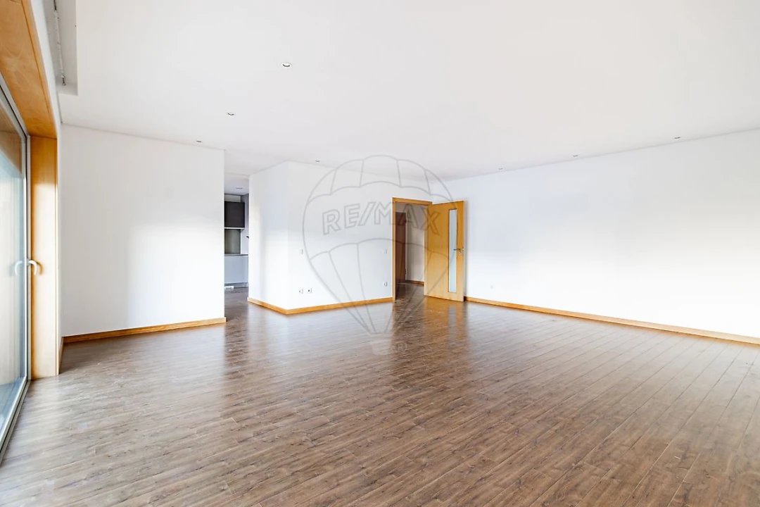 Apartamento T3 para Venda em Esmoriz Foto 7