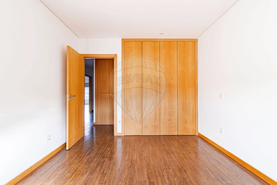 Apartamento T3 para Venda em Esmoriz Foto 15