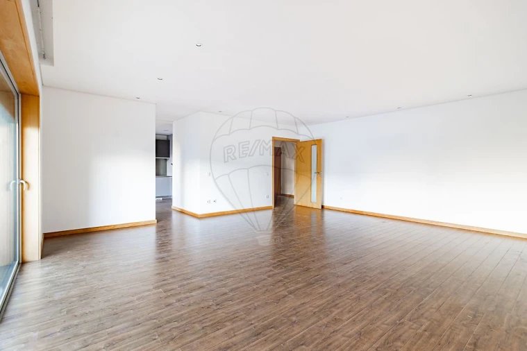 Apartamento T3 para Venda em Esmoriz Foto 7