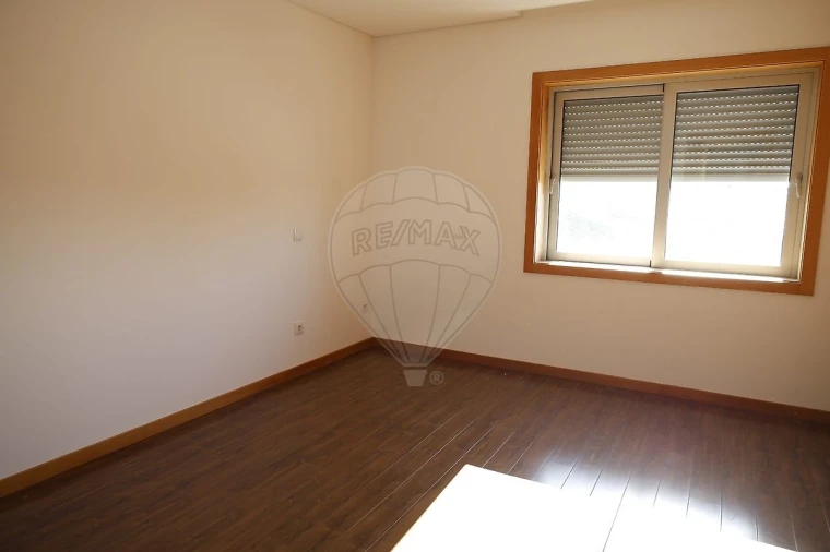 Apartamento T3 para Venda em Esmoriz Foto 16