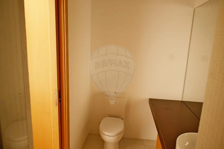 Apartamento T3 para Venda em Esmoriz Foto 12