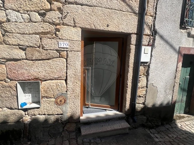 Moradia T1 para Venda em Vale de Salgueiro Foto 2