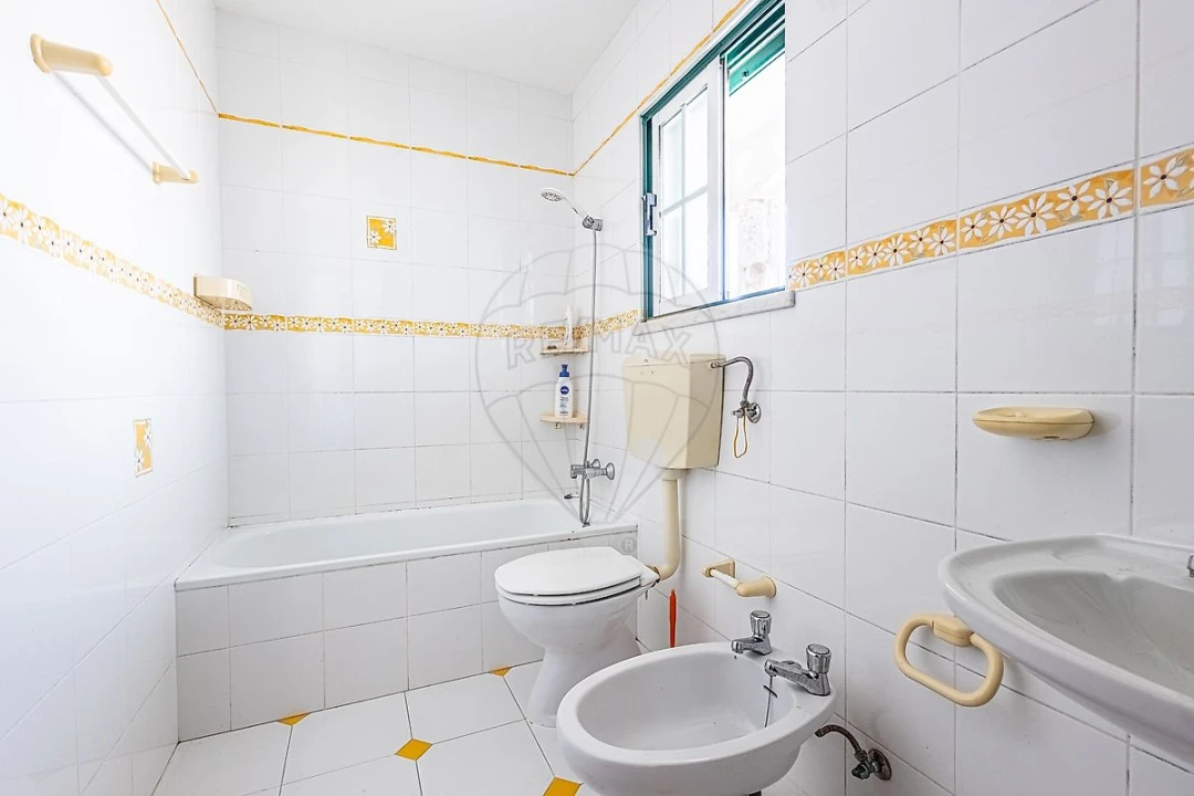 Moradia T6 para Venda em São Martinho do Porto Foto 20