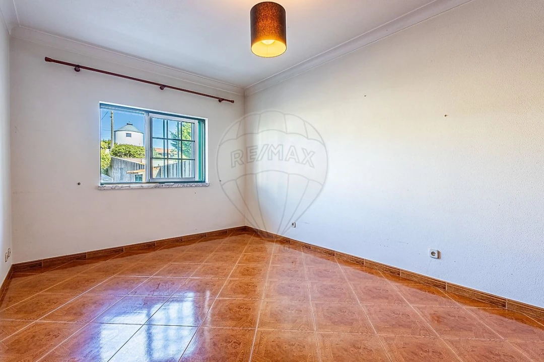 Moradia T6 para Venda em São Martinho do Porto Foto 11