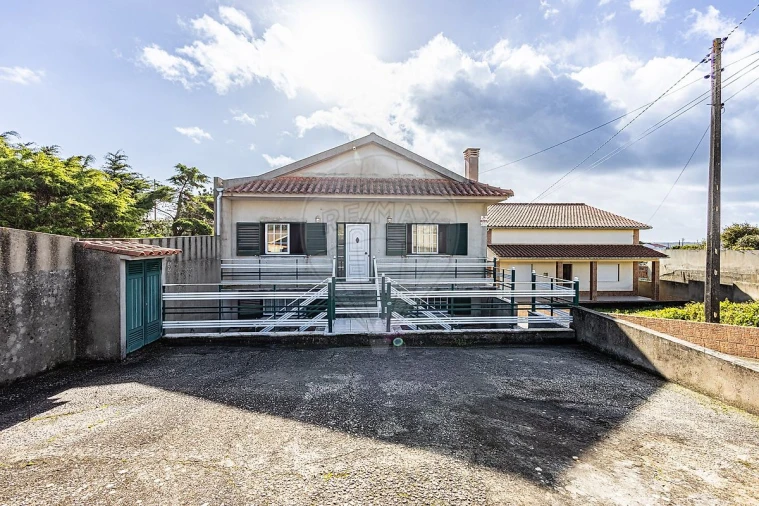 Moradia T6 para Venda em São Martinho do Porto Foto 32