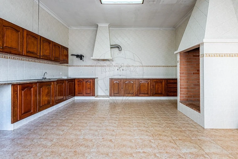 Moradia T6 para Venda em São Martinho do Porto Foto 28