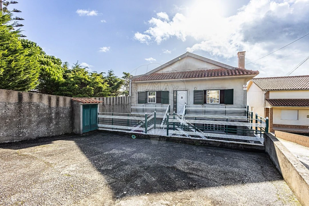 Moradia T6 para Venda em São Martinho do Porto Foto 33