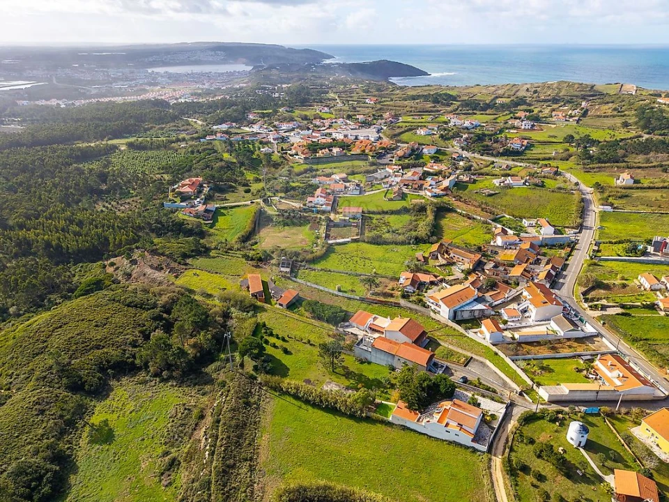 Moradia T6 para Venda em São Martinho do Porto Foto 2