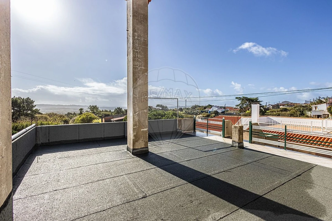 Moradia T6 para Venda em São Martinho do Porto Foto 19