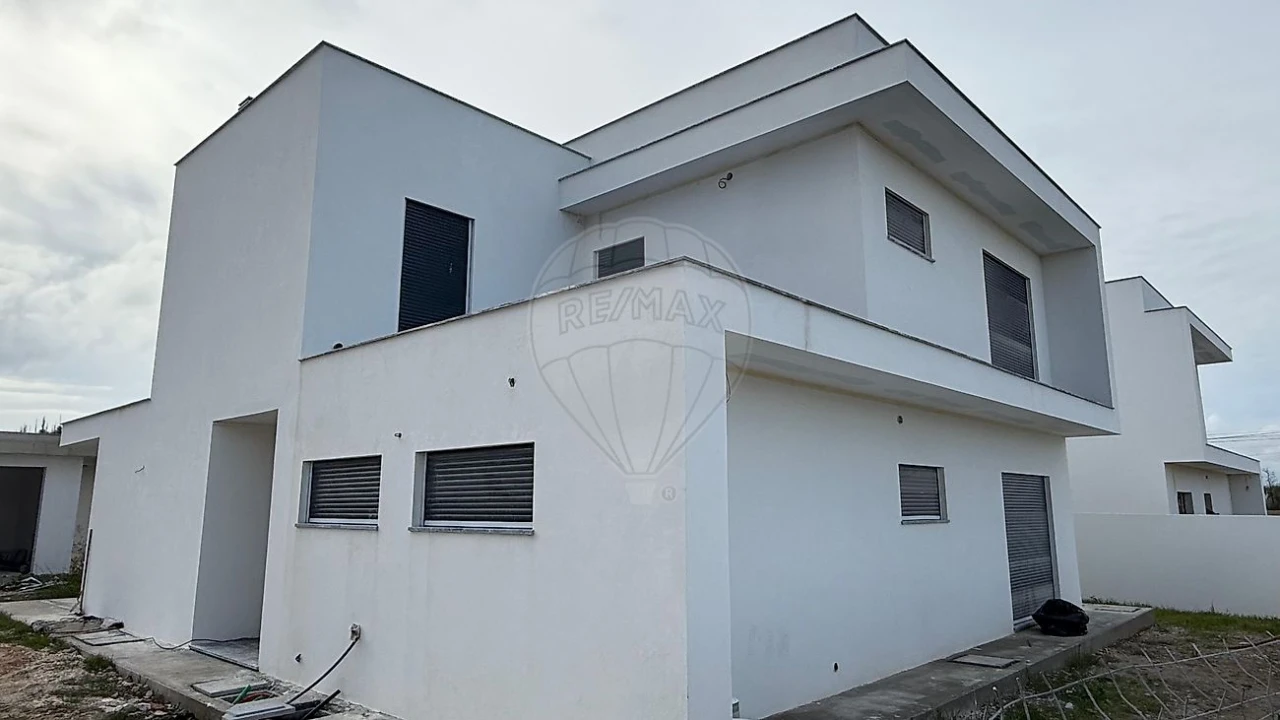 Armazém para Venda em Salvaterra de Magos e Foros de Salvaterra Foto 7