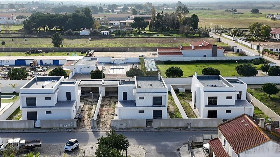 Armazém para Venda em Salvaterra de Magos e Foros de Salvaterra Foto 25