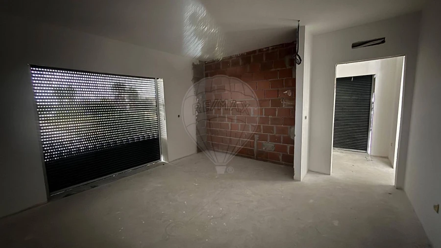 Armazém para Venda em Salvaterra de Magos e Foros de Salvaterra Foto 15