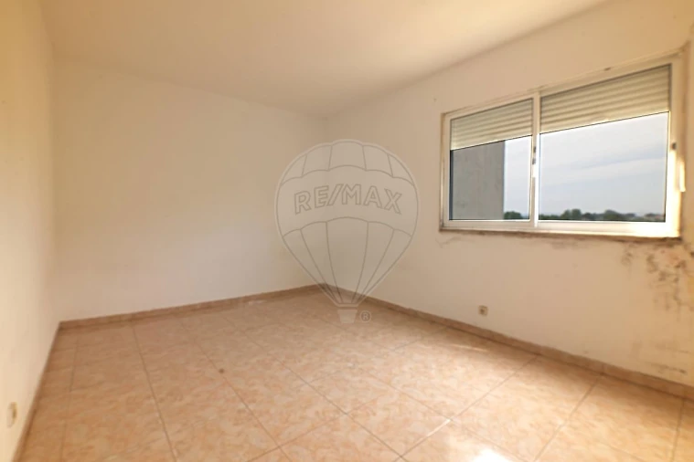 Apartamento T3 para Venda em Santo Antonio da Charneca Foto 7