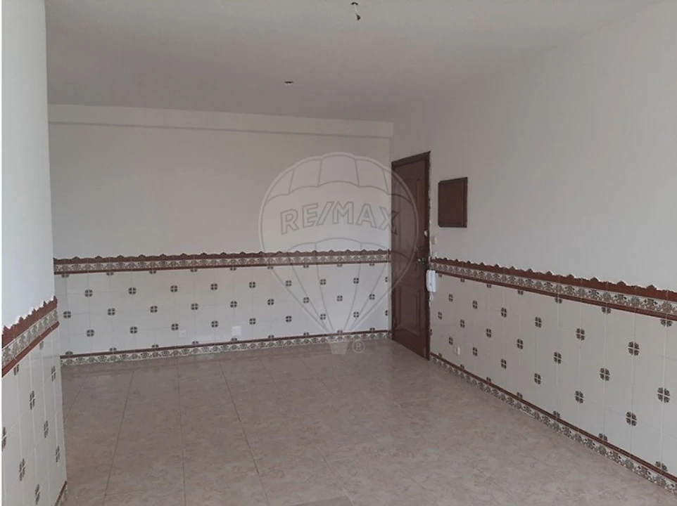 Apartamento T3 para Venda em Santo Antonio da Charneca Foto 6