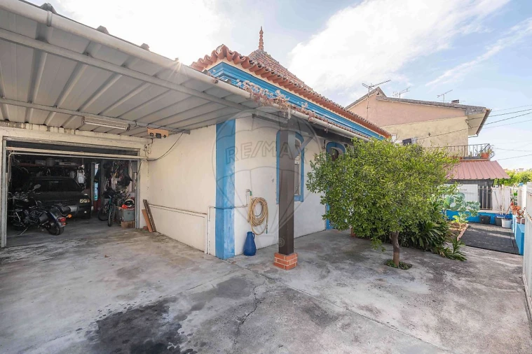 Moradia T3 para Venda em Granja do Ulmeiro Foto 19