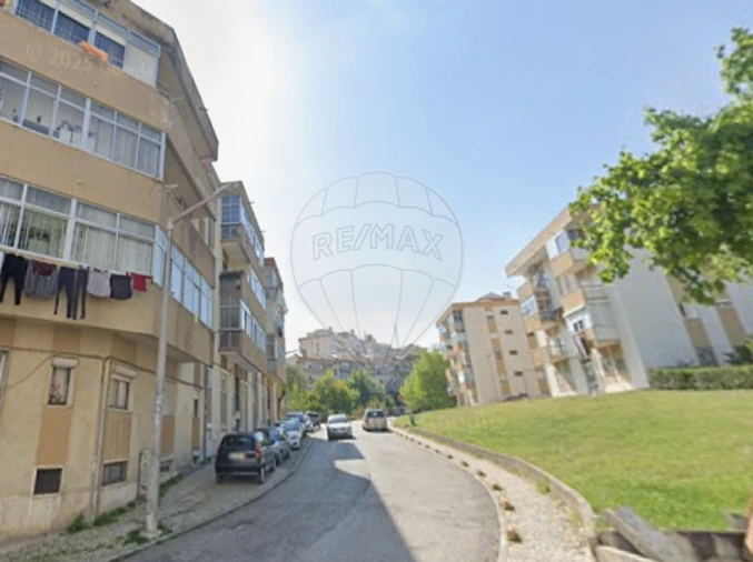 Apartamento T2 para Venda em Póvoa de Santa Iria e Forte da Casa Foto 4