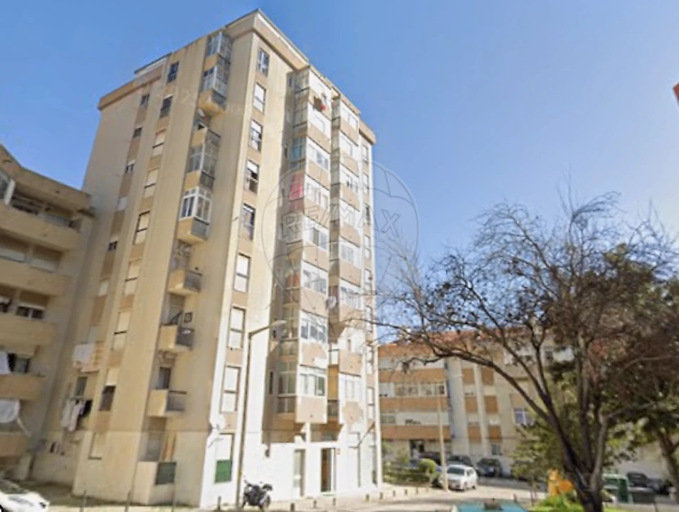Apartamento T2 para Venda em Póvoa de Santa Iria e Forte da Casa Foto 3