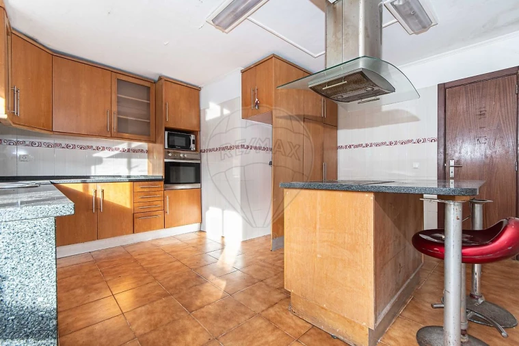 Moradia T2 para Venda em Bucelas Foto 6