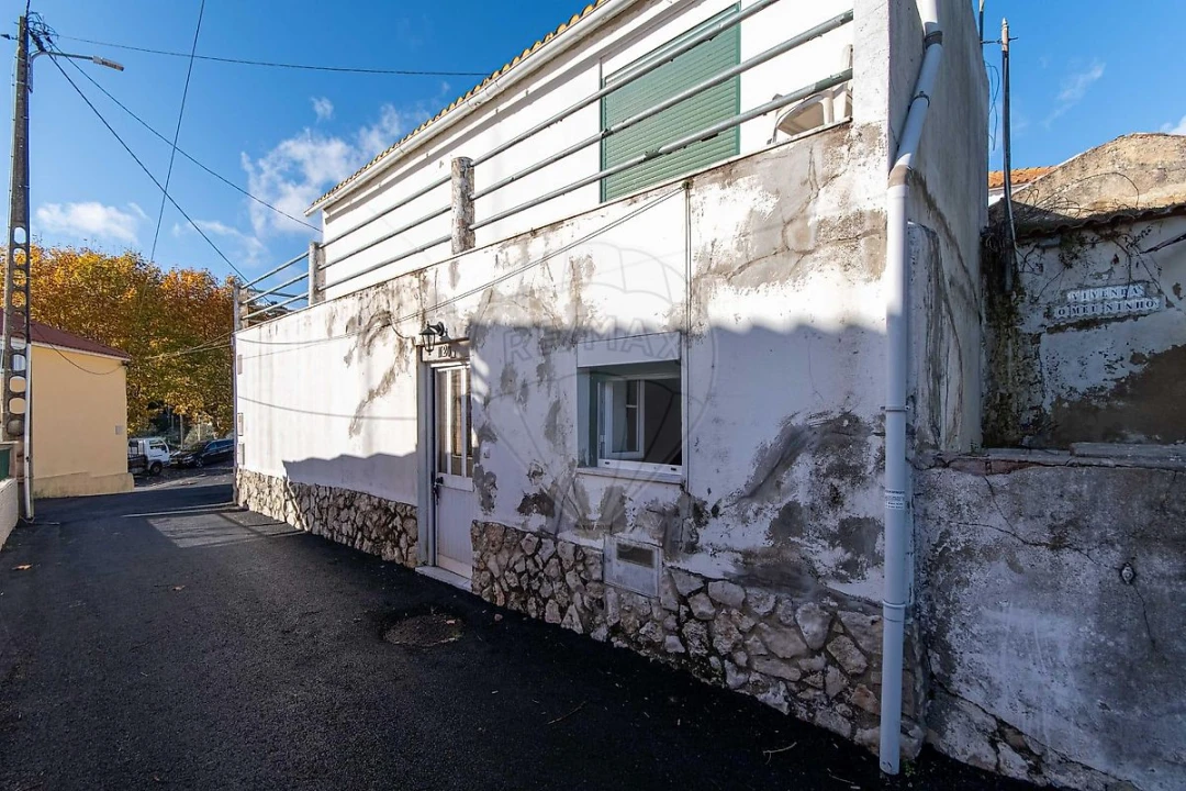 Moradia T2 para Venda em Bucelas Foto 19