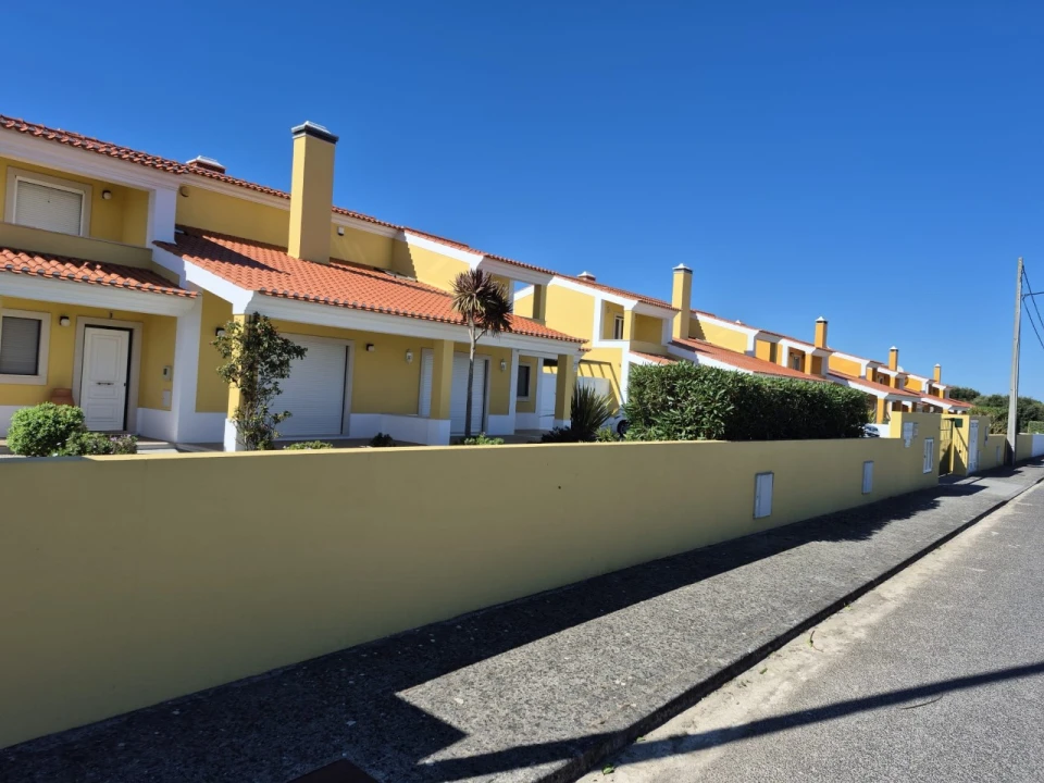 Moradia T3 para Venda em Alfeizerão Foto 5