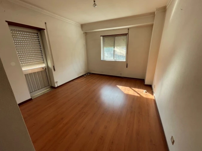 Prédio para Venda em Sé, Santa Maria e Meixedo Foto 4